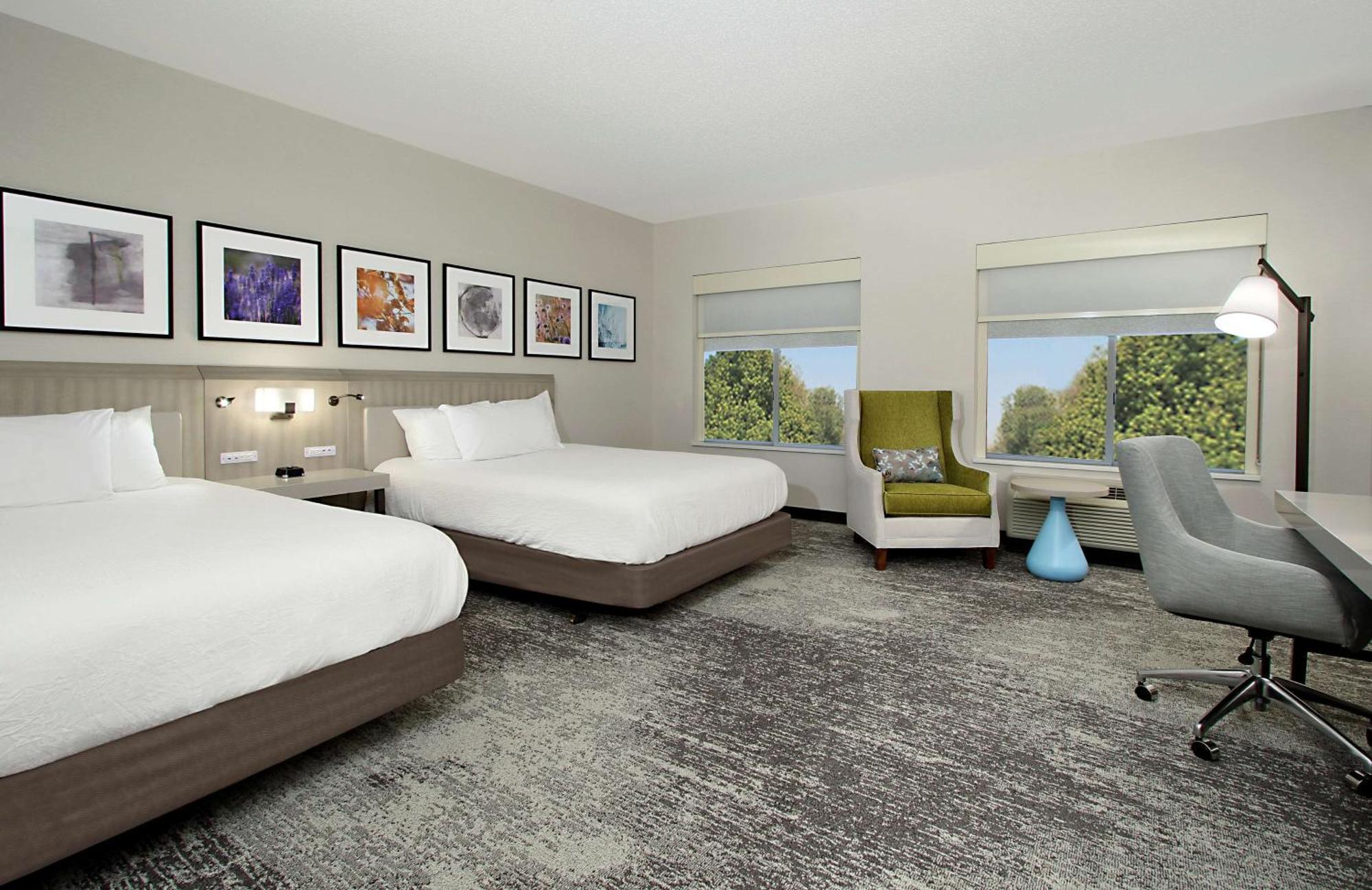 Hilton Garden Inn Columbus-University Area Exterior photo