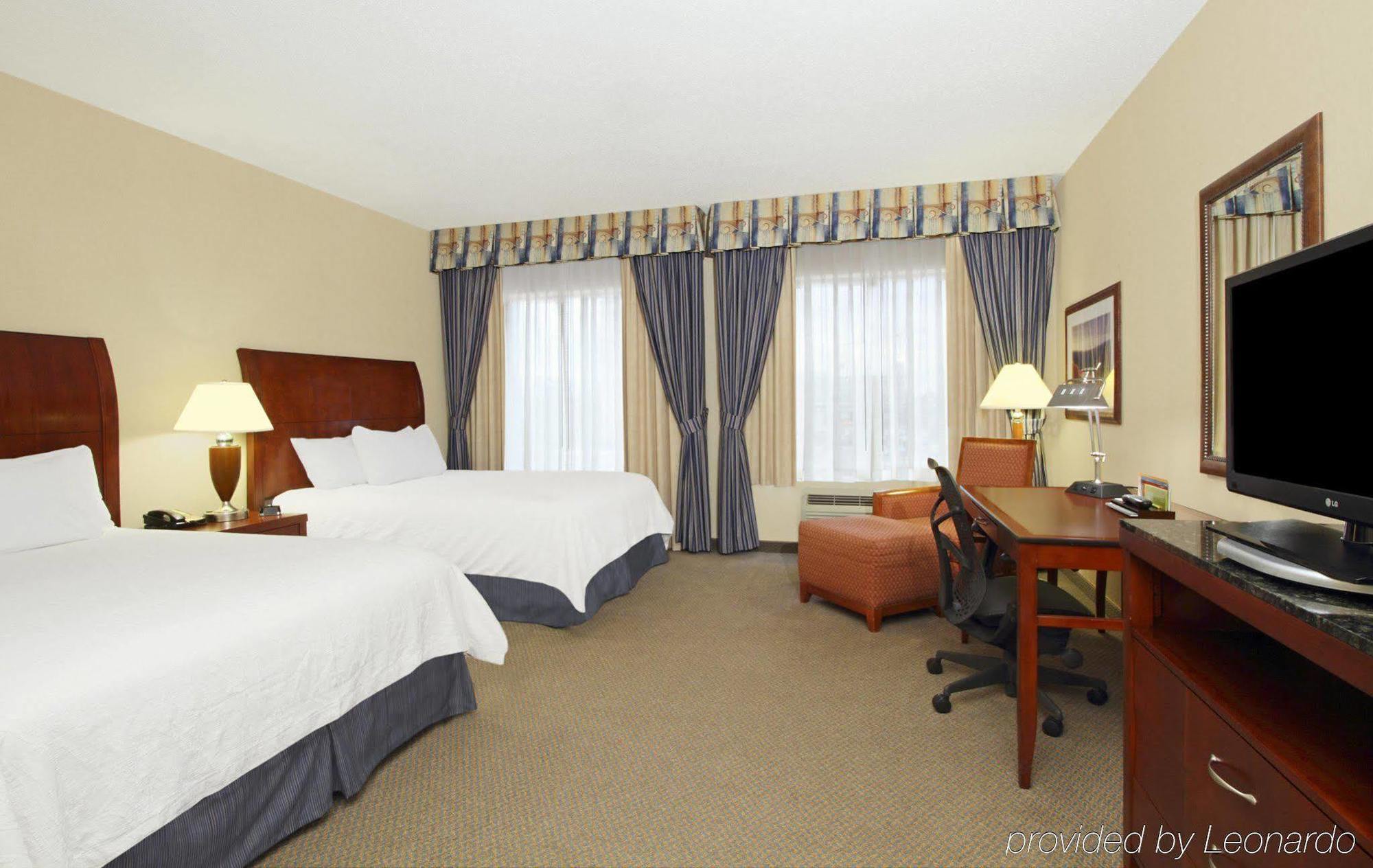 Hilton Garden Inn Columbus-University Area Exterior photo